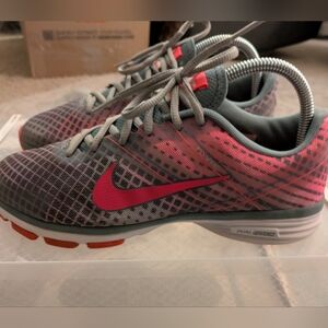 Nike Dual Fusion Gray and Pink Sneakers
